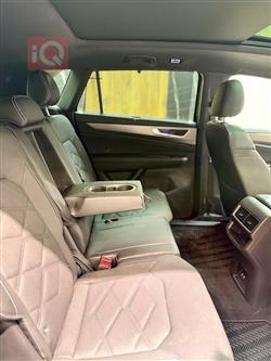 ڤۆڵکسواگن ئەتڵەس کرۆس سپۆرت